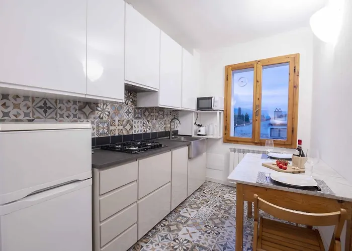 Panorama Center With Stunning Tower View Appartement