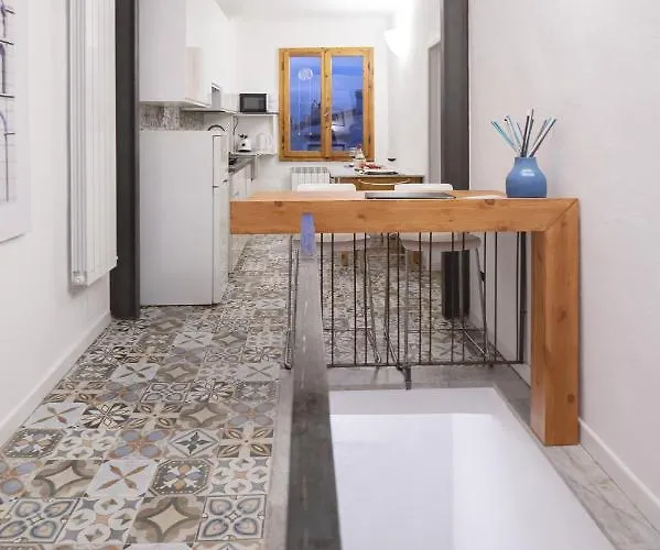 Panorama Center With Stunning Tower View Appartement Pise